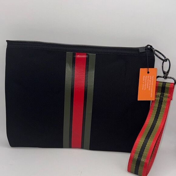 Haute shore neoprene wristlet - Picture 1 of 6